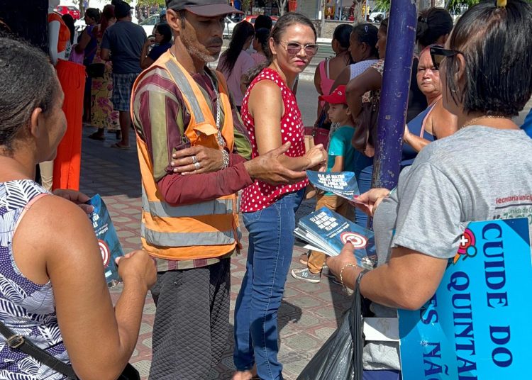 Pit Stop no Centro da cidade chama atenção da população para o combate as arboviroses