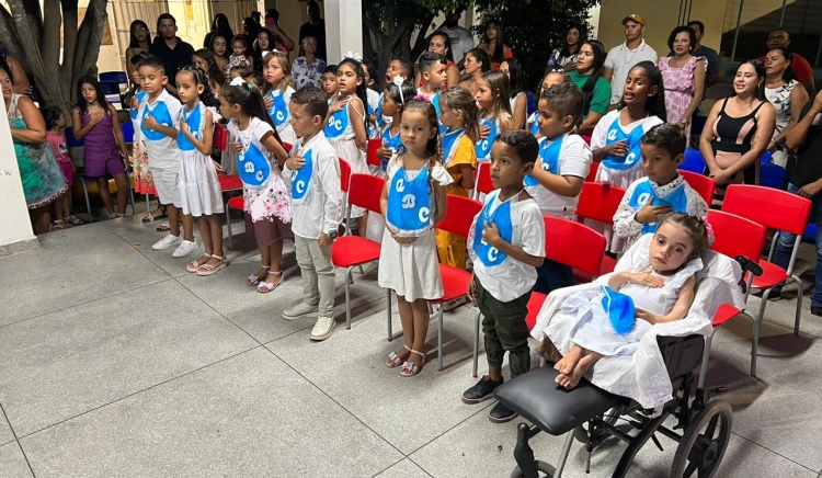 Escola Dernival Oliveira, do Siriema, realiza noite memorável com a primeira formatura do ABC da unidade