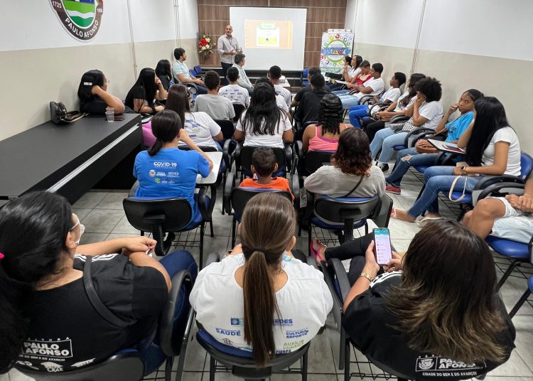 TÍTULO DE ELEITOR NUCA 01 Prefeitura de Paulo Afonso Jovens do NUCA participam de ação sobre educação democrática dentro de mais uma ação do Selo Unicef