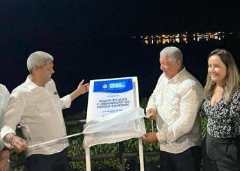 Junto com o prefeito Marcondes, Jerônimo participa da entrega de requalificação do Belvedere e anuncia diversas ações para o município