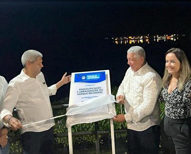 Junto com o prefeito Marcondes, Jerônimo participa da entrega de requalificação do Belvedere e anuncia diversas ações para o município