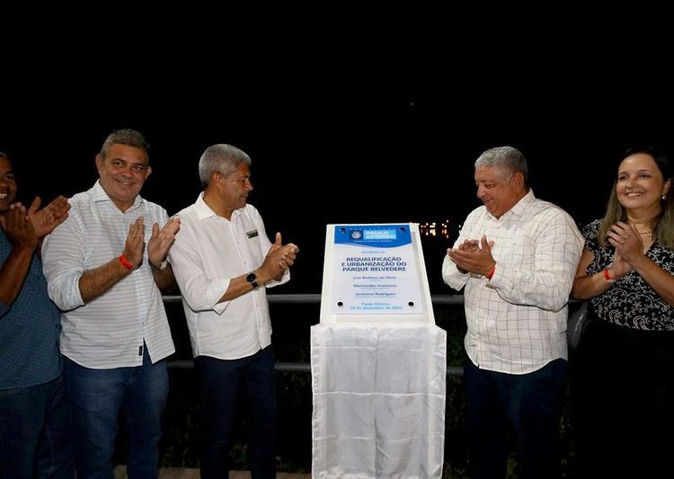 Junto com o prefeito Marcondes, Jerônimo participa da entrega e requalificação do Belvedere e anuncia diversas ações para o município