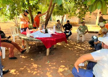 Equipe da Seagri visita povoado Matinha e conversa com produtores da Associação Agroleite
