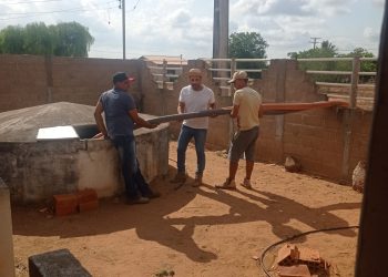 Seagri disponibiliza dois carros pipas para abastecimento de água para o consumo humano e animal no povoado Casa de Pedra