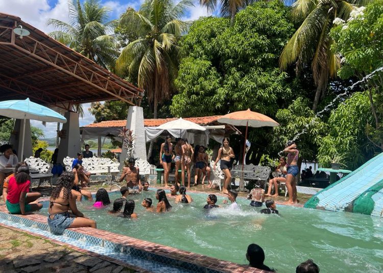 Crianças e adolescentes do SCFV aproveitam Colônia de Férias na Chácara Santo Antônio