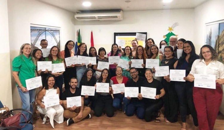 Seduc promove Curso de Libras em parceria com o Rotary Club