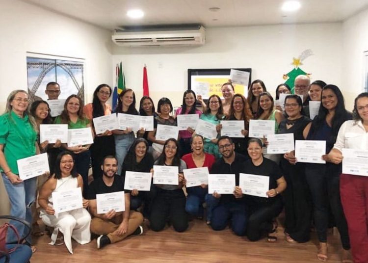 Seduc promove Curso de Libras em parceria com o Rotary Club