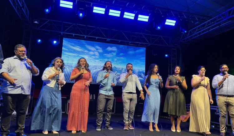 Apresentações na Praça das Mangueiras celebrou Dia de Reis e marcou o encerramento do Natal de Luz neste sábado (6)