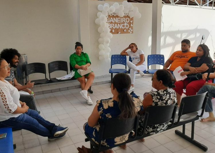 Campanha Janeiro Branco: PSF Perpétuo Socorro promove momento de orientações para as pessoas que aguardavam na sala de espera