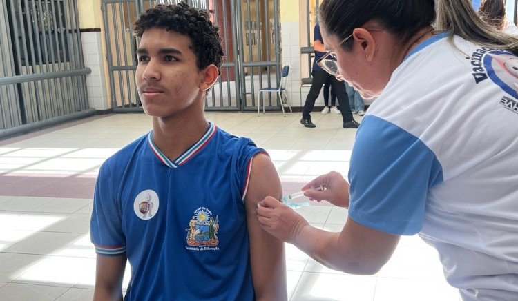 Sesau aplica mais de 1.500 vacinas nas unidades escolares e cronograma segue até o dia 20 de março