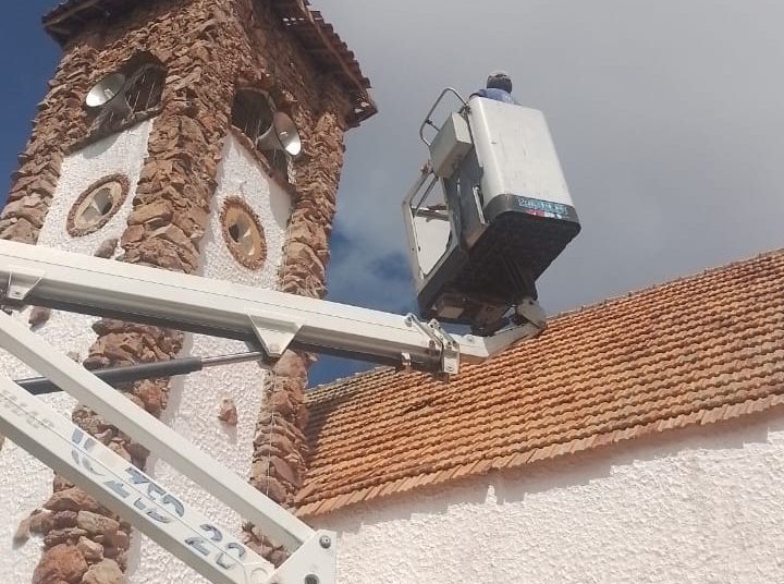 Prefeitura realiza retelhamento da Igreja São Francisco