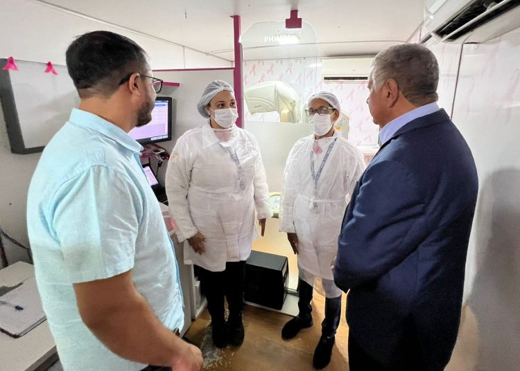 Mutirão de Mamografia segue atendimentos e Marcondes acompanha ação que está sendo ofertada para mulheres de 50 a 69 anos