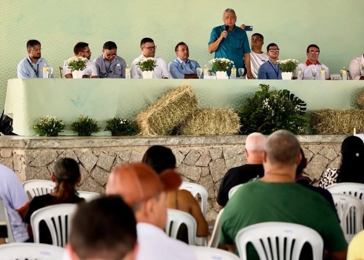 Seminário Regional de Cajucultura e Apicultura reúne produtores da região e debate investimentos para o crescimento das culturas