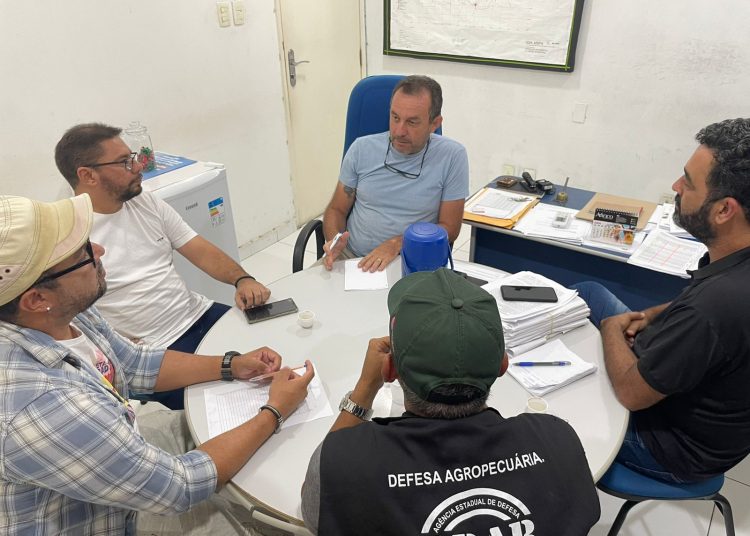Seagri recebe visita de representantes da ADAB para discutir melhorias para o comércio de animais no Parque de Exposições