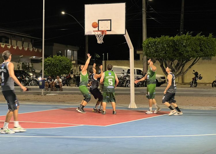 Times Bicão e Wendell são os finalistas do 1º Campeonato de Basquete