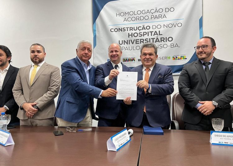 HOMOLOGAÇÃO HOSPITAL 01 Prefeitura de Paulo Afonso Paulo Afonso vive momento histórico com homologação do acordo para a construção do novo Hospital Universitário