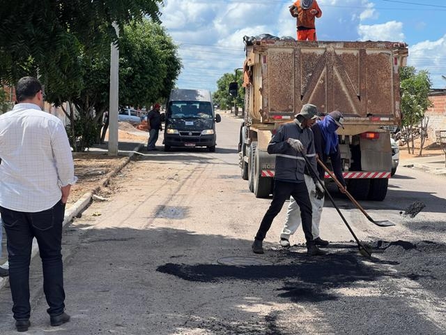 Administração do BTN, em parceria com Seinfra inicia recapeamento asfáltico das vias públicas