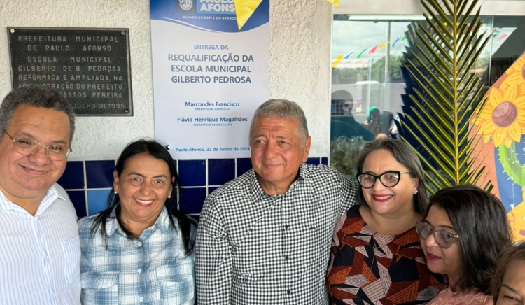 Requalificação da Escola municipal Gilberto de Barros Pedrosa, localizada na Vila Matias foi entregue