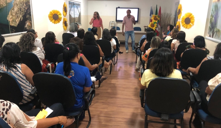 Seduc faz reunião com gestores de escolas municipais para analisar os trabalhos realizados e a conclusão do ano letivo