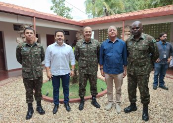 Em reunião com generais do exercito, prefeito Marcondes reforça parceria da Administração Municipal e Força Armadas
