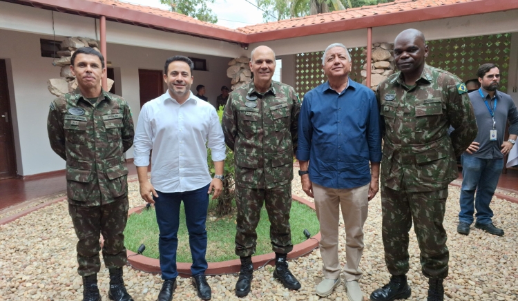 Em reunião com generais do exercito, prefeito Marcondes reforça parceria da Administração Municipal e Força Armadas