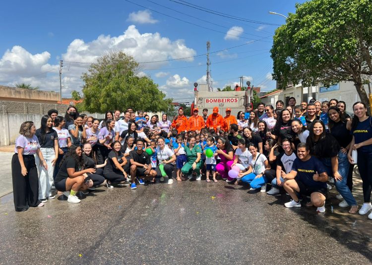 Creche Casulo Lar da Criança Feliz, em parceria com alunos da UniRios, realiza projeto “Rua do Lazer”