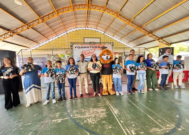 Proerd forma 630 alunos da rede municipal de ensino