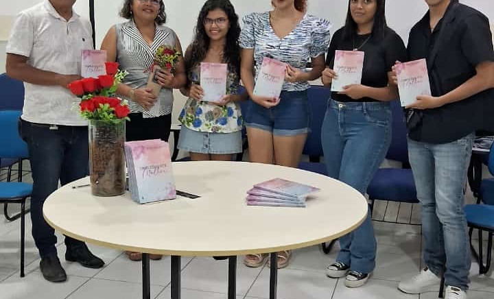 Projeto contemplado pela Lei Paulo Gustavo promove tarde de autógrafos com a escritora Rosa Nascimento