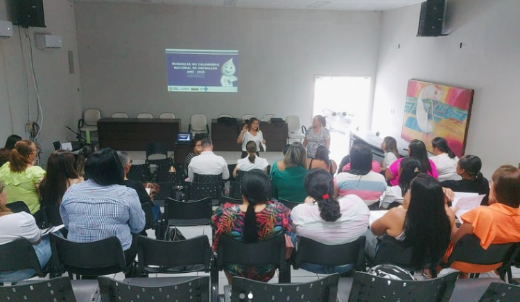 Prefeitura de Paulo Afonso realiza capacitação sobre atualizações no calendário vacinal