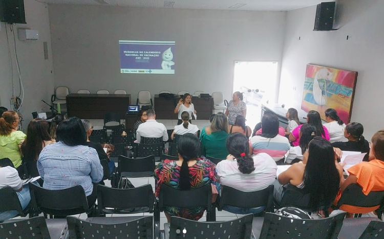Prefeitura de Paulo Afonso realiza capacitação sobre atualizações no calendário vacinal