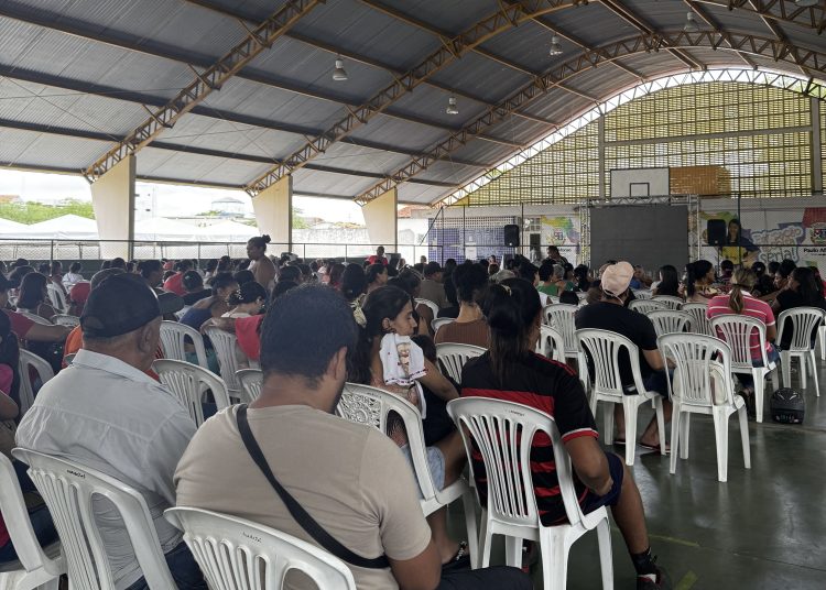 Sorteio das unidades habitacionais do Residencial Francisco Chagas define endereços e emociona beneficiários