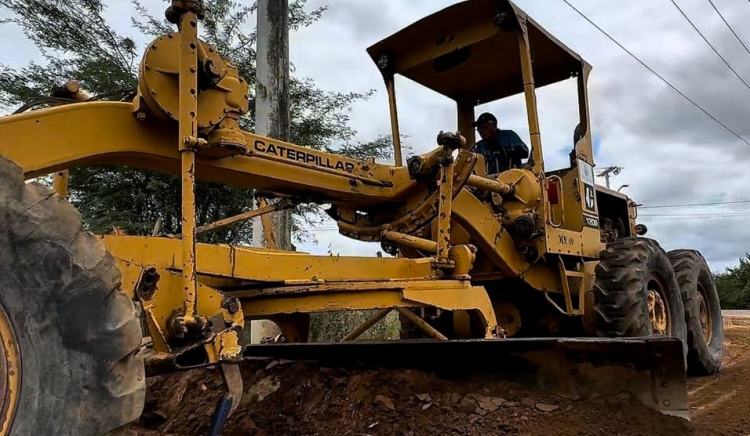 Prefeitura de Paulo Afonso inicia recuperação de estradas vicinais no município