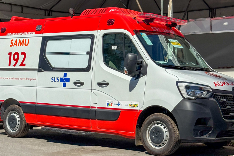 Município recebe nova ambulância do SAMU e kit de telessaúde para UBS em evento em Salvador