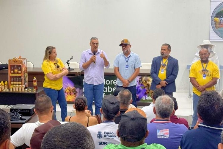 Gestão Municipal lança programa de apoio a cadeia de produção do Mel, o PRODAMPA