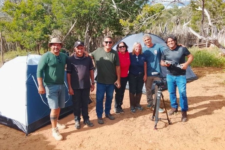 Globo Repórter grava em Paulo Afonso reportagem sobre livro de escritor local e o universo do cangaço