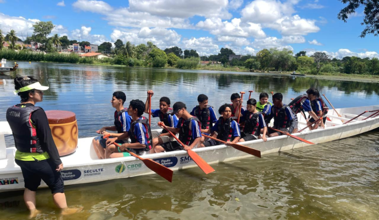 Projeto Remo SME alcança adesão total e consolida nova modalidade esportiva na rede municipal de ensino