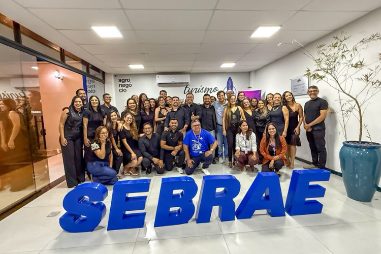 CAPA formação libras Prefeitura de Paulo Afonso Prefeitura certifica 37 alunos em curso de Libras e fortalece inclusão no comércio e nos serviços públicos de Paulo Afonso
