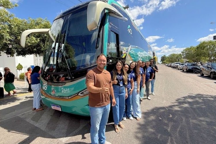 capamateriapmpa2026 20260810T090310633 Prefeitura de Paulo Afonso Ônibus 0Km passa a reforçar o serviço de Tratamento Fora do Domicílio (TFD) com mais conforto e segurança